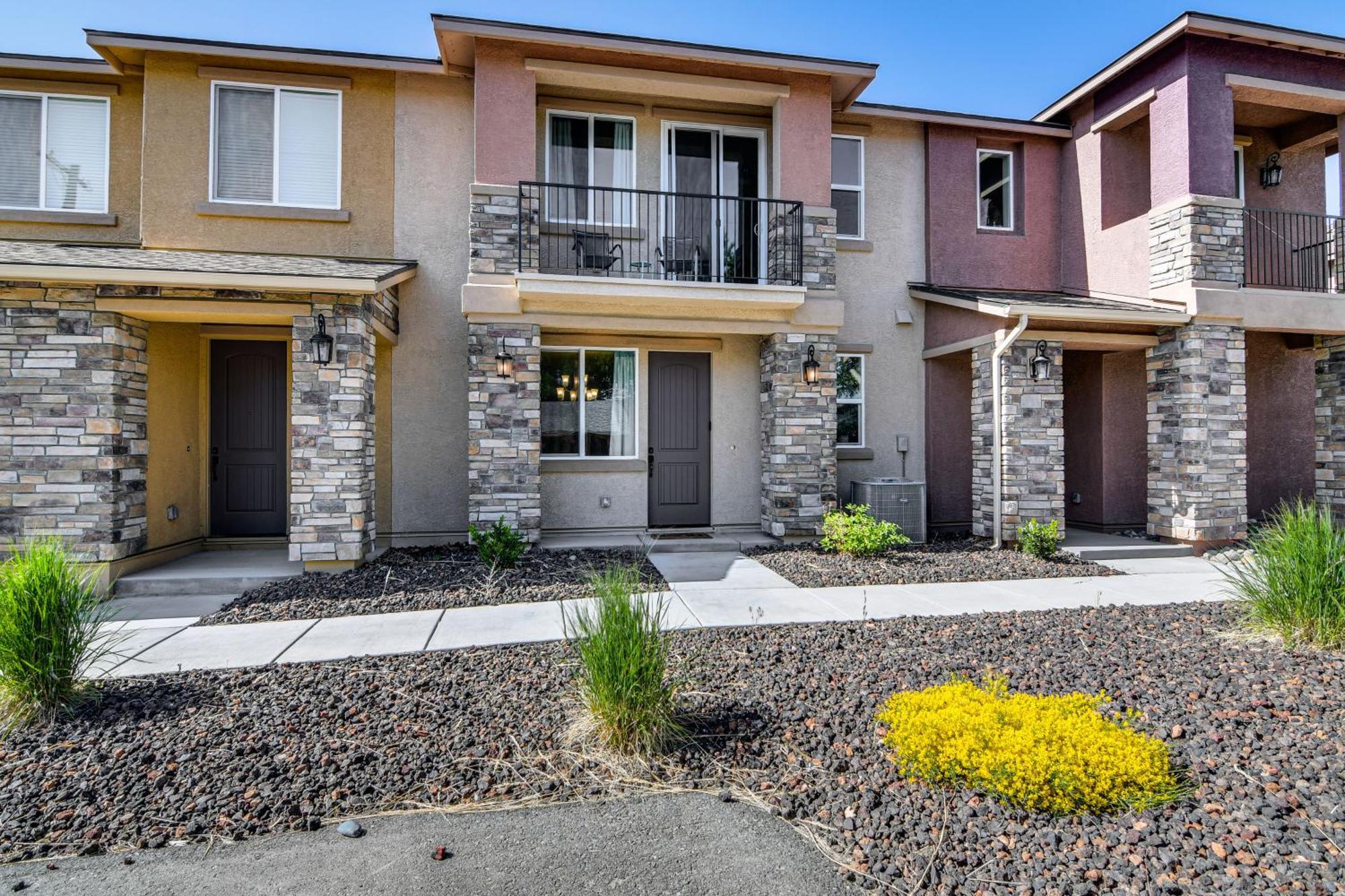 Central Carson City Townhome, 1 Mi To Downtown! Kültér fotó